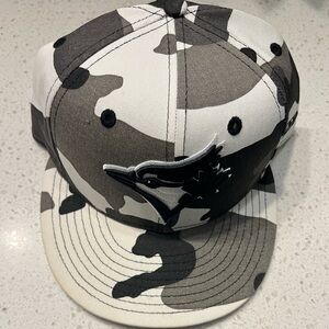 New Era Toronto Blue Jays Fitted Hat Size 7 1/2”
